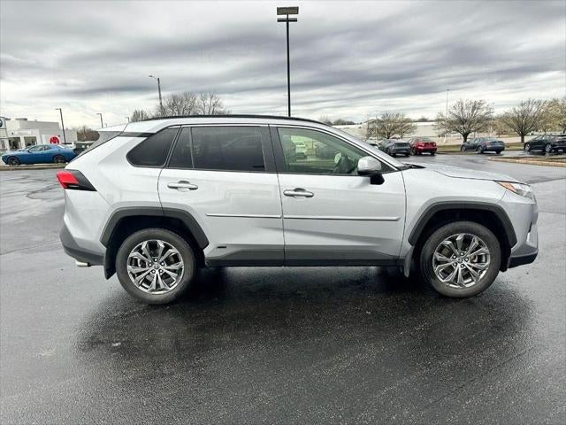 2022 Toyota RAV4 Hybrid XLE Premium