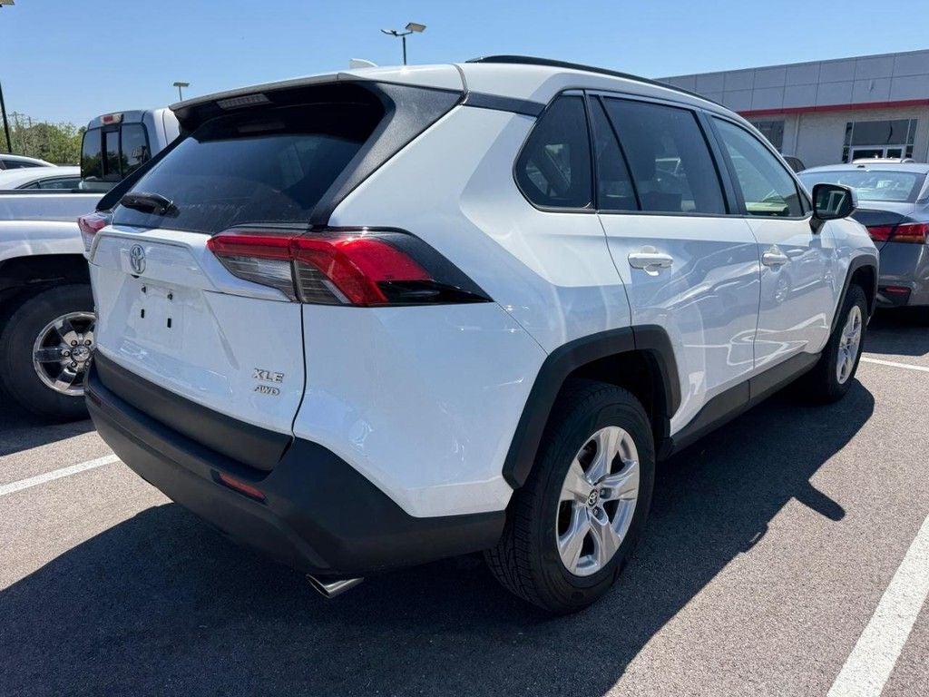 2020 Toyota RAV4 XLE