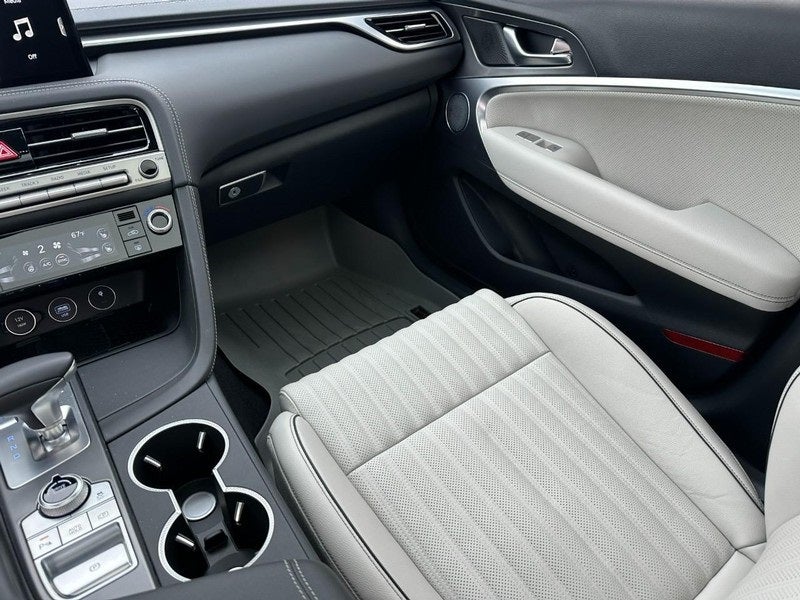 2025 Genesis G70 2.5T Sport Prestige
