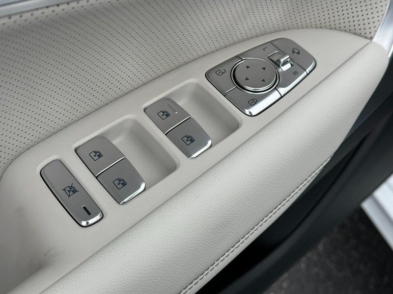 2025 Genesis G70 2.5T Sport Prestige