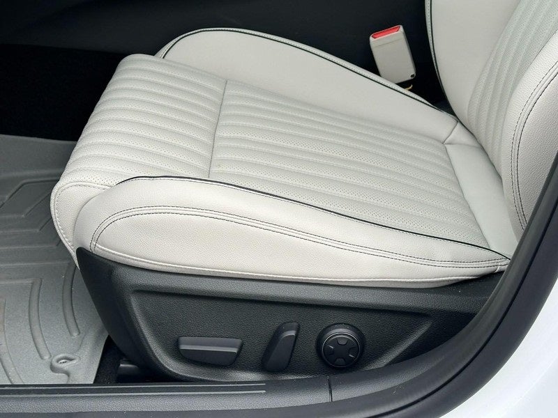 2025 Genesis G70 2.5T Sport Prestige