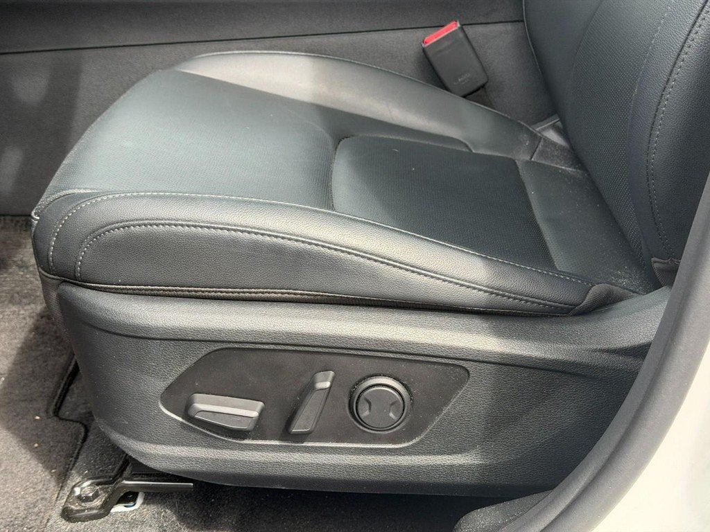 2024 Kia Sportage Hybrid EX
