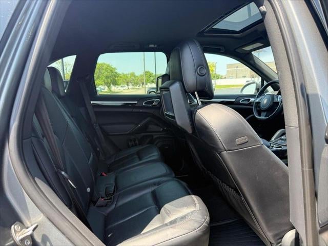 2014 Porsche Cayenne Base