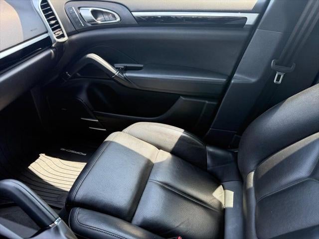 2014 Porsche Cayenne Base