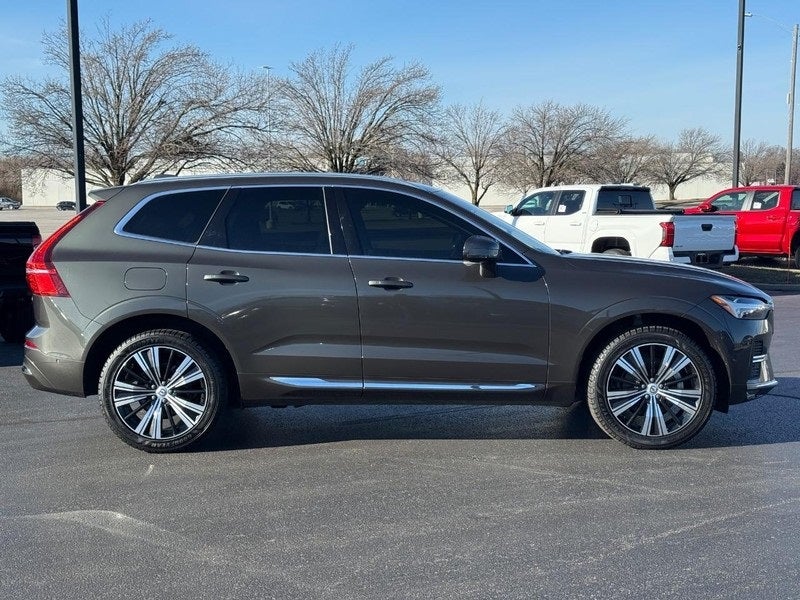2022 Volvo XC60 B5 Inscription