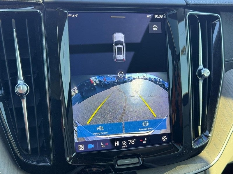 2022 Volvo XC60 B5 Inscription