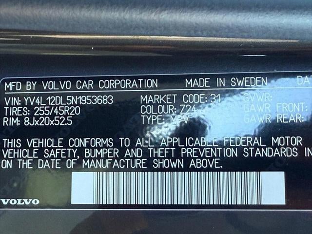 2022 Volvo XC60 B5 Inscription