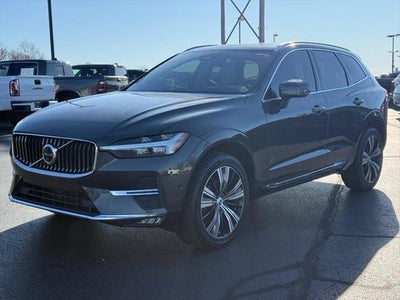 2022 Volvo XC60 B5 Inscription