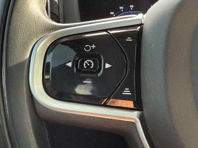 2022 Volvo XC60 B5 Inscription