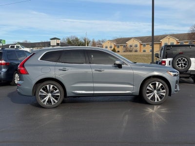 2022 Volvo XC60 B5 Inscription