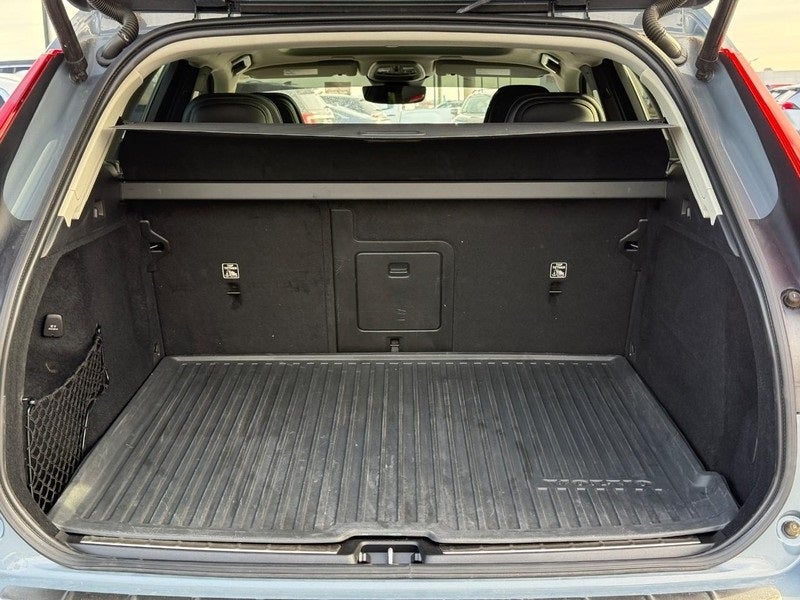 2022 Volvo XC60 B5 Inscription