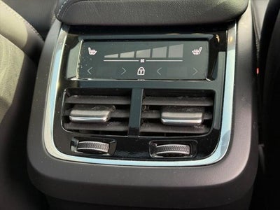 2022 Volvo XC60 B5 Inscription