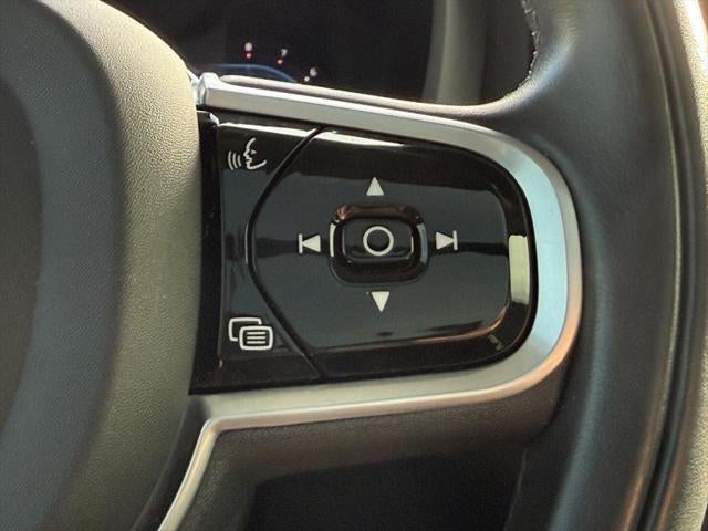 2022 Volvo XC60 B5 Inscription