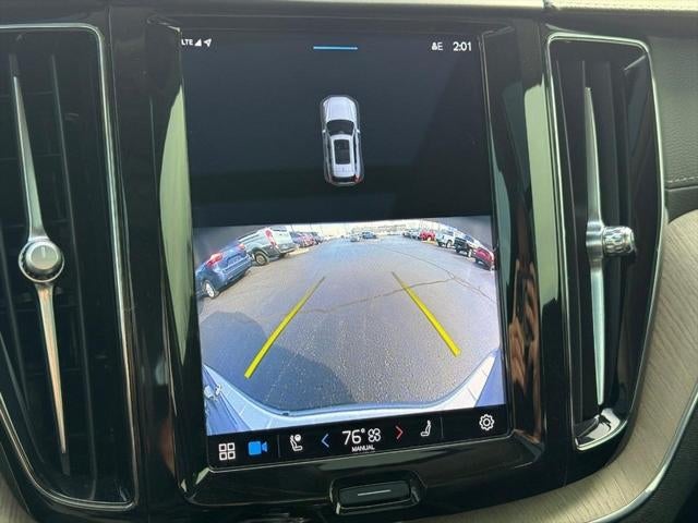 2022 Volvo XC60 B5 Inscription