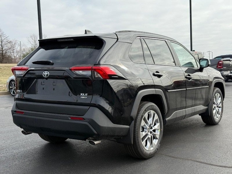2025 Toyota RAV4 XLE Premium