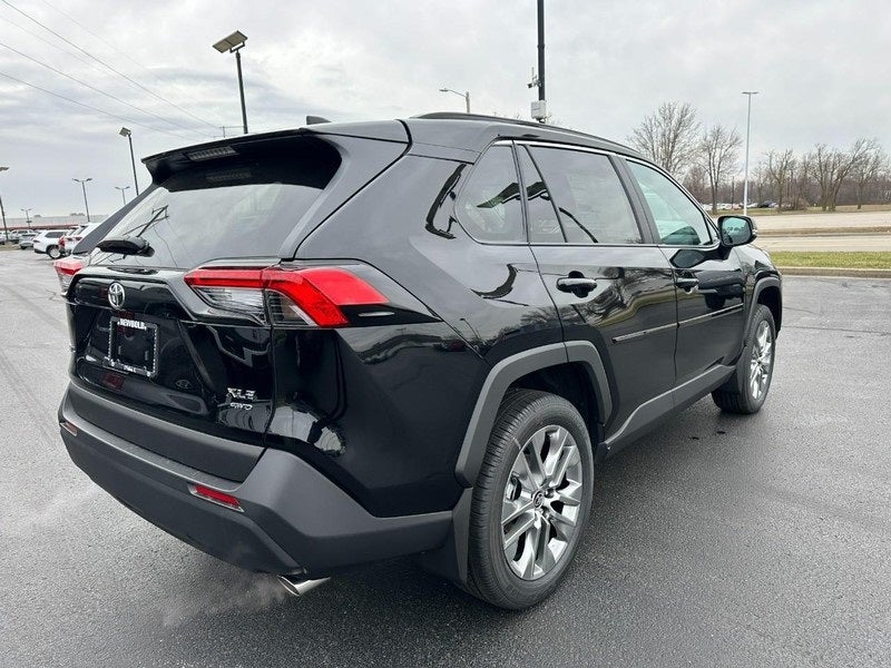 2025 Toyota RAV4 XLE Premium