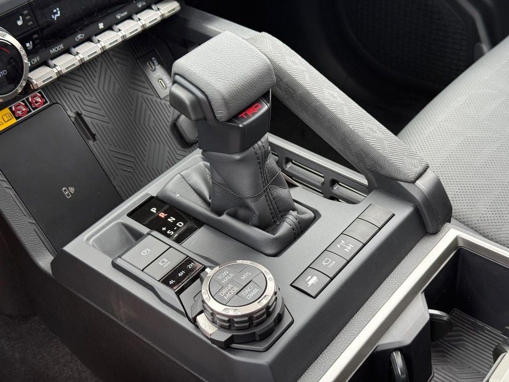 2026 Toyota Tacoma i-FORCE MAX Tacoma TRD Off-Road