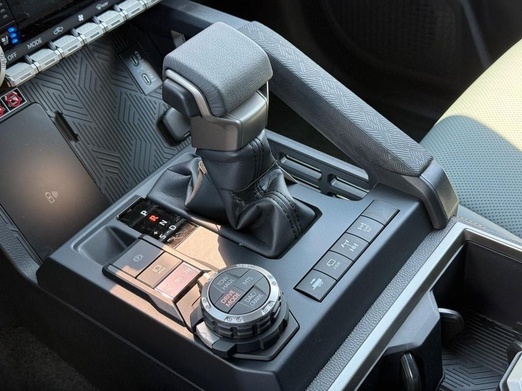 2026 Toyota Tacoma i-FORCE MAX Tacoma Trailhunter