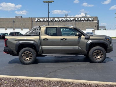 2026 Toyota Tacoma i-FORCE MAX Tacoma Trailhunter