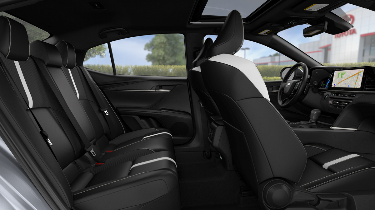 2026 Toyota Camry SE AWD