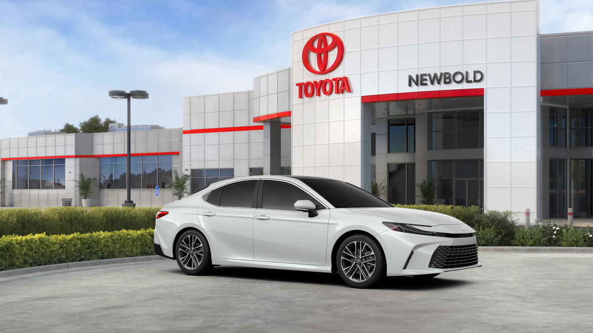 2027 Toyota Camry XLE AWD