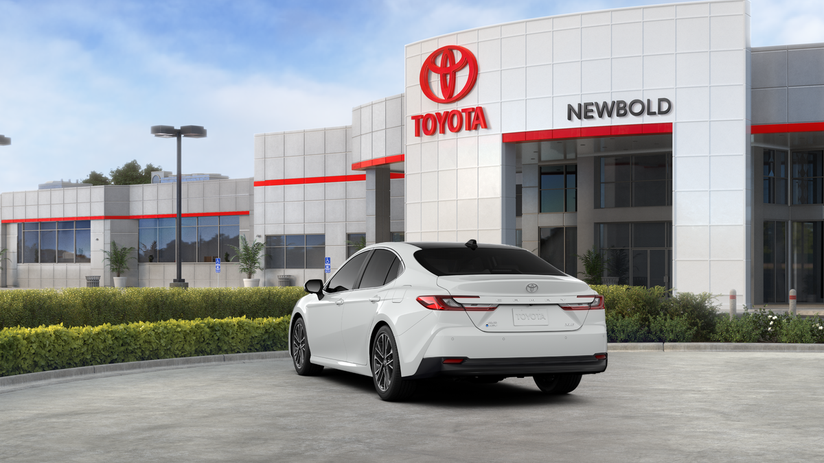 2027 Toyota Camry XLE AWD