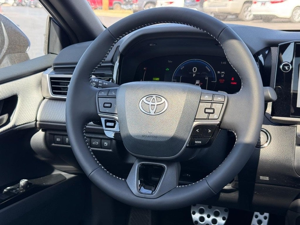 2026 Toyota Camry SE AWD