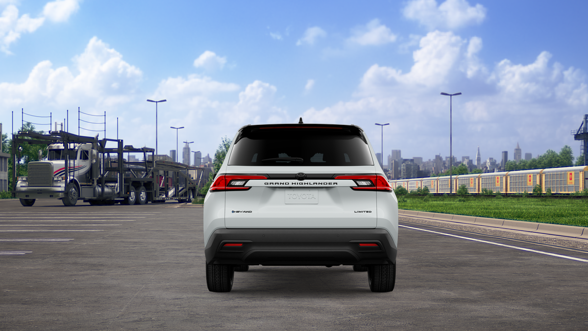 2026 Toyota Grand Highlander Hybrid Nightshade