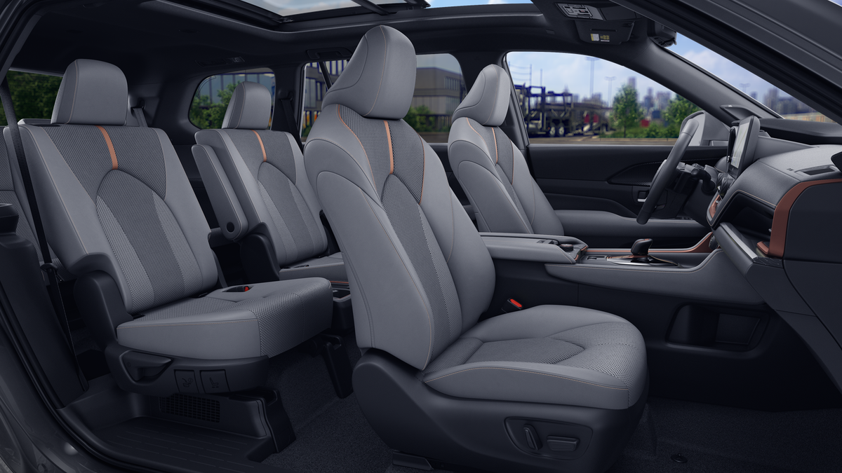 2026 Toyota Grand Highlander Hybrid MAX Platinum