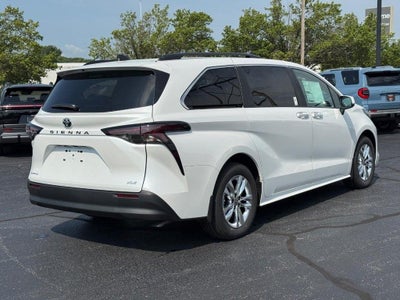 2026 Toyota Sienna XLE