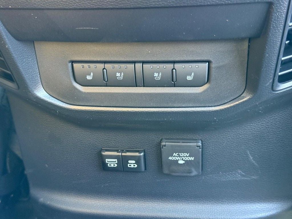 2026 Toyota Tundra i-FORCE MAX Tundra Platinum