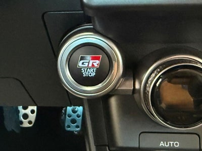 2026 Toyota GR86 Premium MT