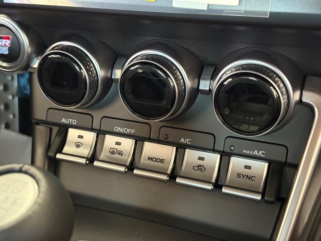 2026 Toyota GR86 Premium MT