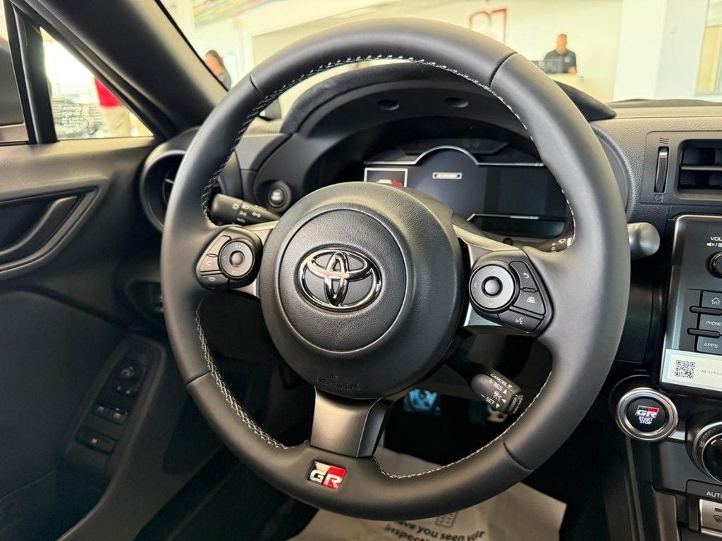 2026 Toyota GR86 Premium MT