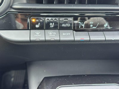 2025 Toyota Toyota Crown Signia Limited