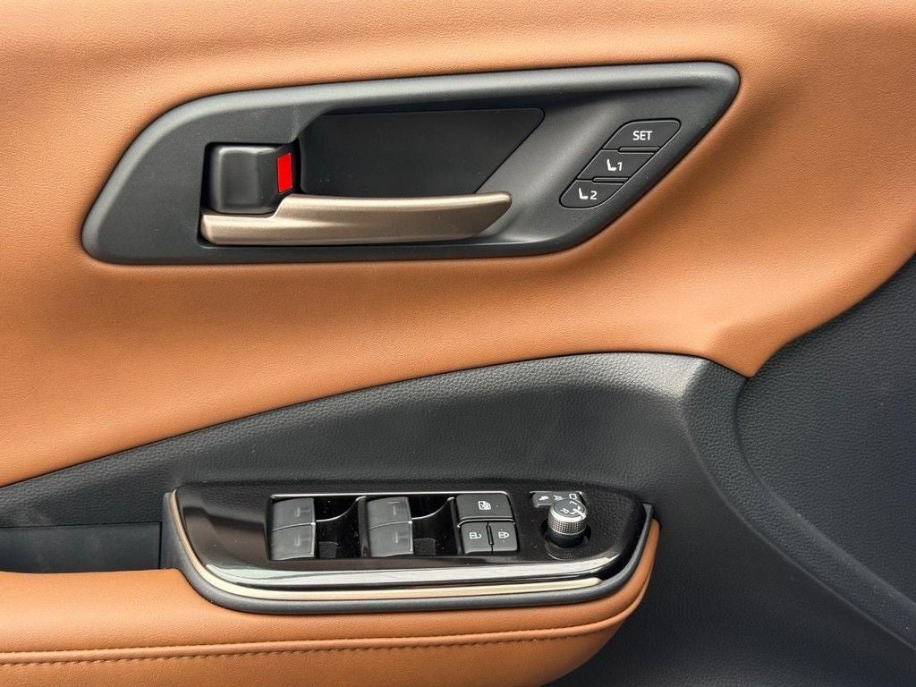 2026 Toyota Toyota Crown Signia Limited