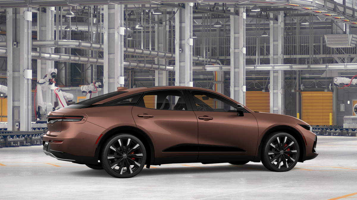 2027 Toyota Toyota Crown Platinum