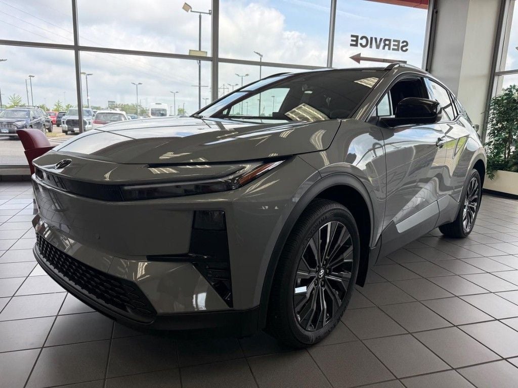 2026 Toyota C-HR XSE