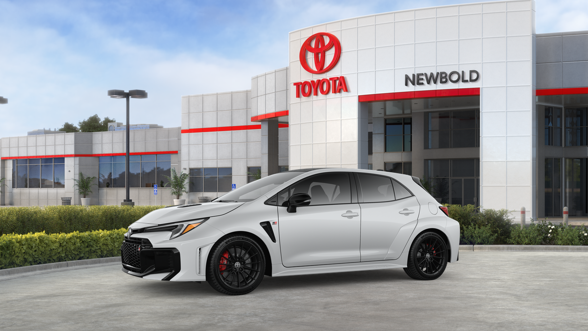 2026 Toyota GR Corolla Premium Plus MT