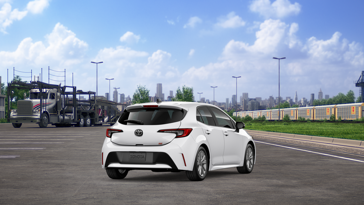 2026 Toyota Corolla Hatchback SE