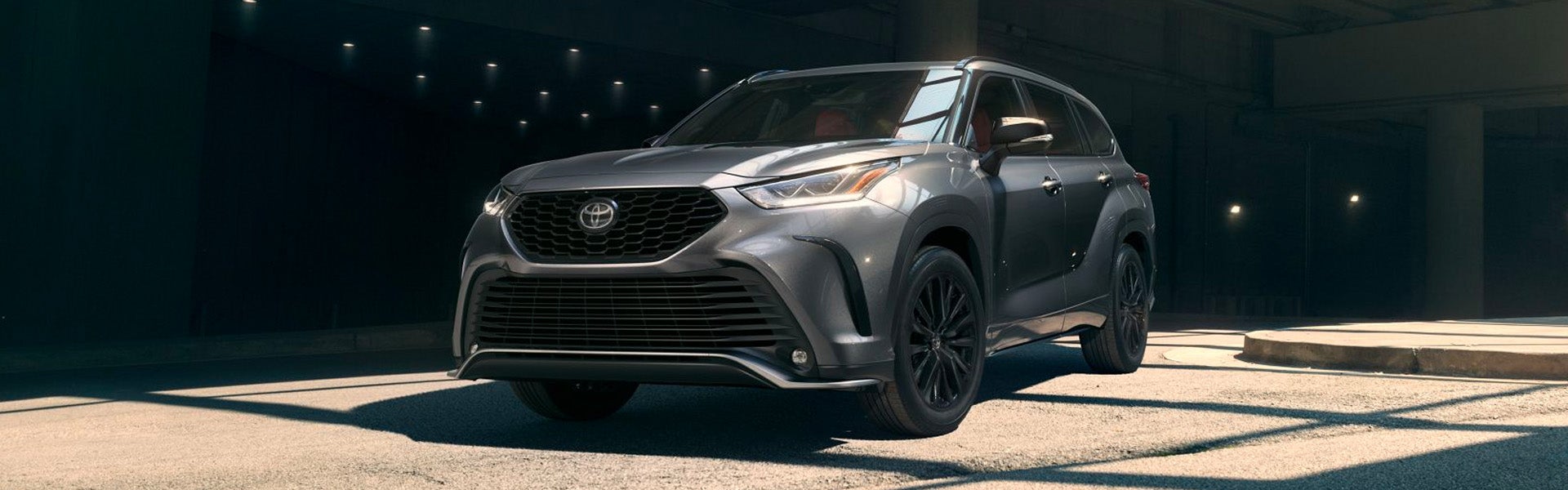 A grey 2024 Toyota Highlander